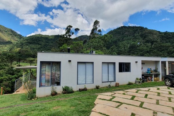 Linda propriedade no Campestre