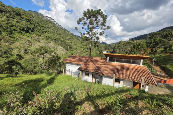 Casa aconchegante e com linda vista